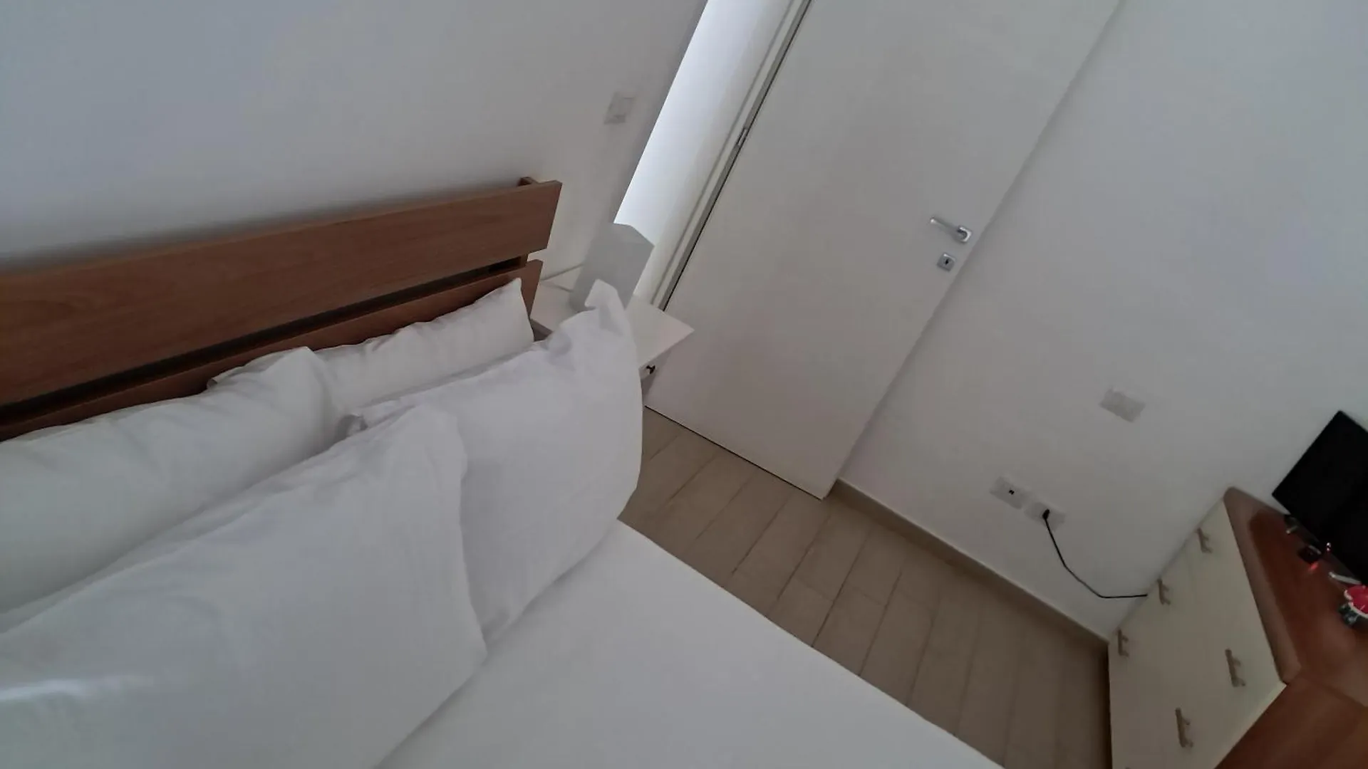Carrassi Central Home Con Parcheggio Privato Bari